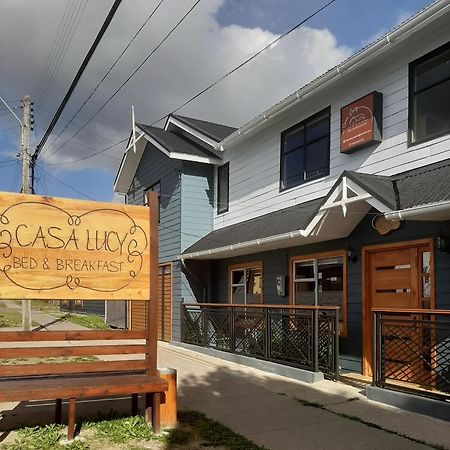 Casa Lucy Bed & Breakfast Пуерто Наталес Екстериор снимка