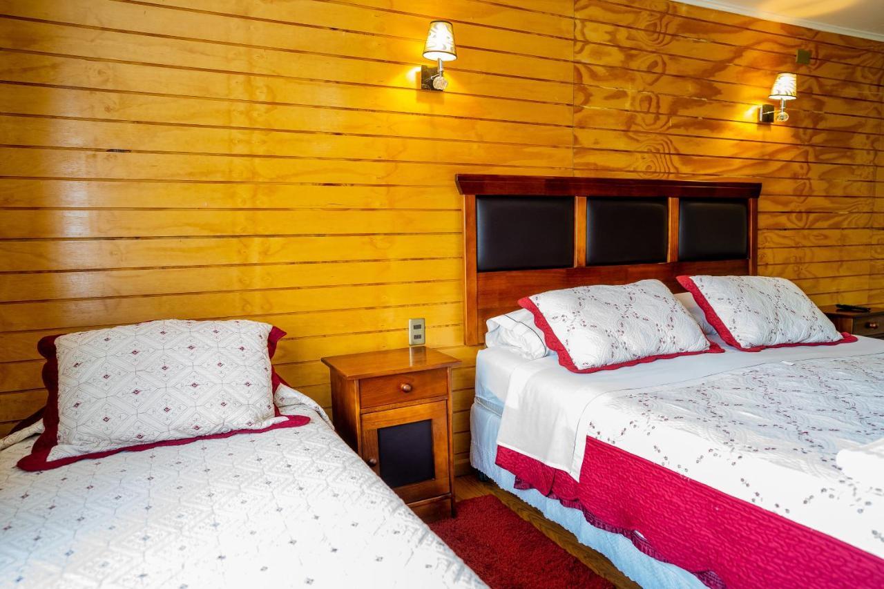 Casa Lucy Bed & Breakfast Пуерто Наталес Екстериор снимка