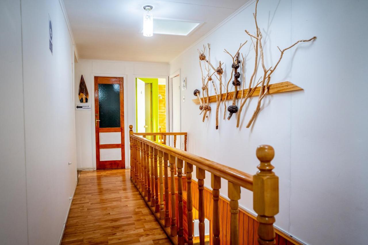 Casa Lucy Bed & Breakfast Пуерто Наталес Екстериор снимка