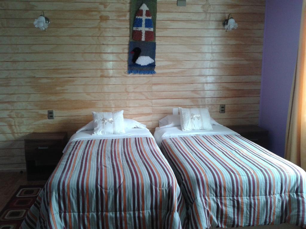 Casa Lucy Bed & Breakfast Пуерто Наталес Стая снимка