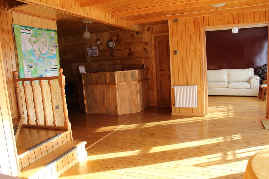 Casa Lucy Bed & Breakfast Пуерто Наталес Екстериор снимка