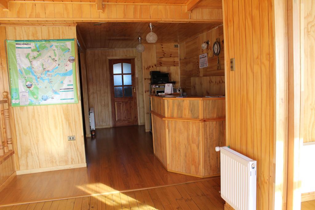 Casa Lucy Bed & Breakfast Пуерто Наталес Екстериор снимка